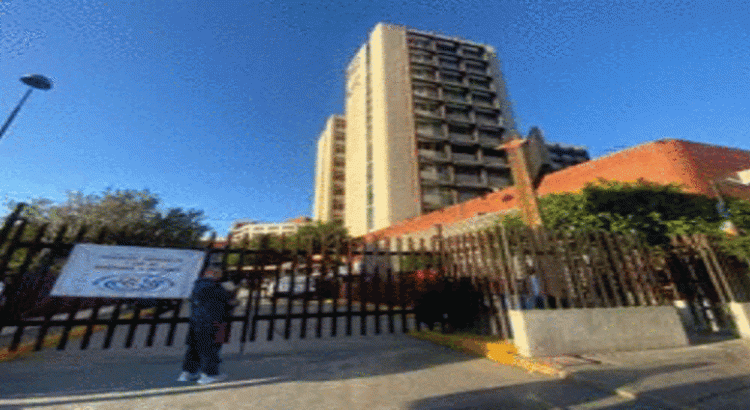Pareja-queda-atrapada-en-elevador-del-IMSS-en-Monterrey-1-750x410