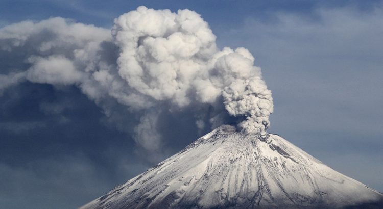 Una-explosion-del-Popocatepetl-e1672070332881-750x410