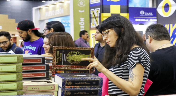 Monterrey lleva feria del emprendimiento a escuelas secundarias