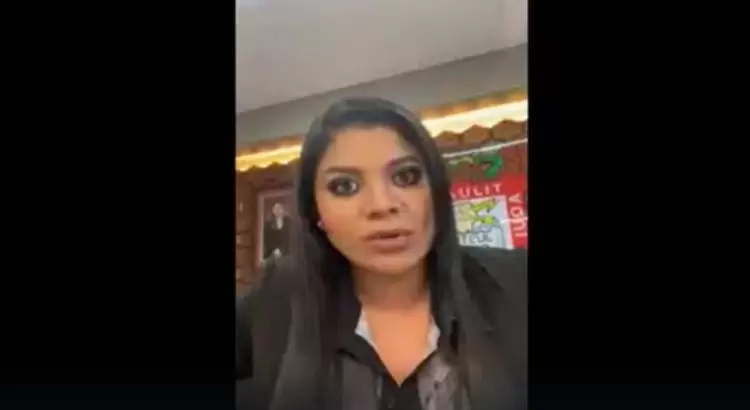Montserrat Caballero discute con un ciudadano en una transmisión en vivo