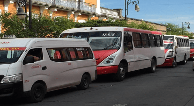 Camiones del transporte público serán revisados y deberán pasar verificación, Nayarit