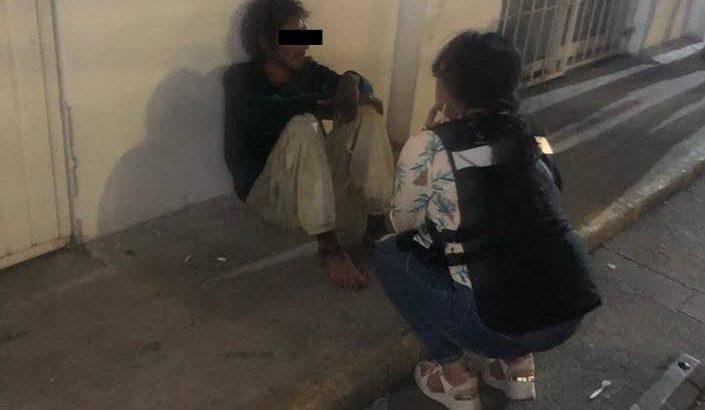 Dan de baja a oficial que agredió a hombre en situación de calle en Guadalajara
