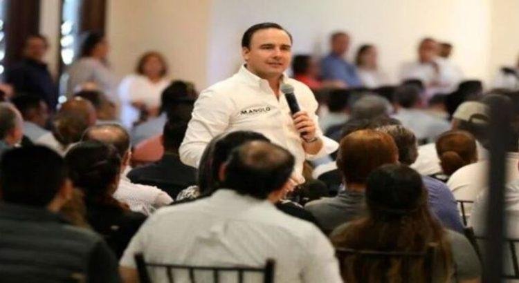 Manolo da el apoyo para la comunidad universitaria de Coahuila