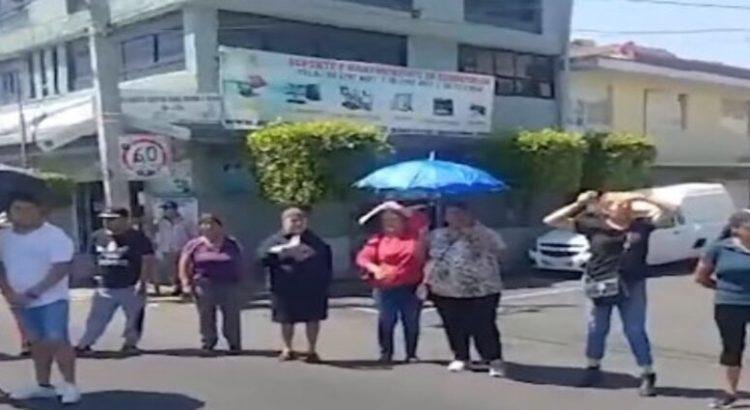 Bloquean Palacio Municipal por falta de agua en Nezahualcóyotl