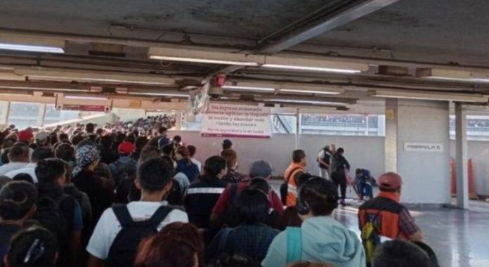 Retrasos De 15 Minutos Nuevamente En Las Líneas 8 9 Y B Del Metro 3585