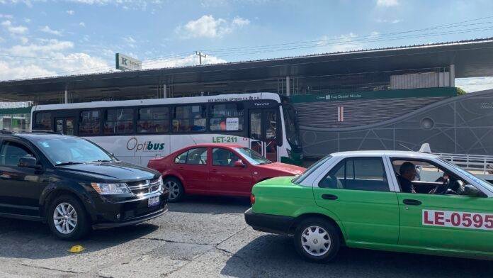 Empresarios en León proponen tener metro