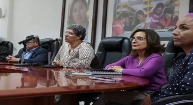 Tras acusaciones de plagio, Rectora de la UAQ se defiende