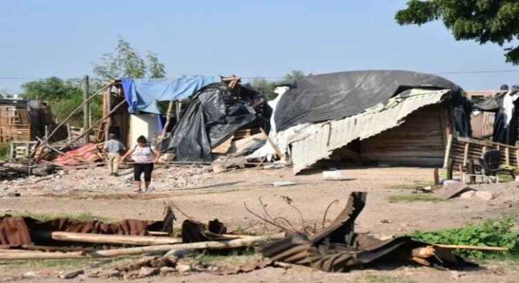 Habitantes de invasiones en Mazatlán recibirán escrituras