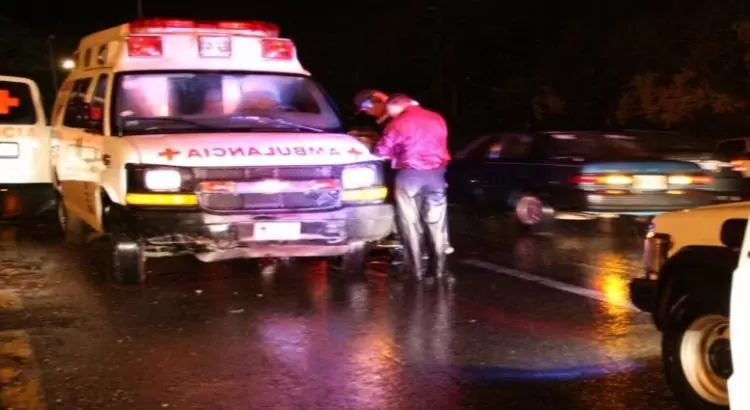 Accidente con seis vehículos en la México-Querétaro, la Guardia Nacional resguarda la zona