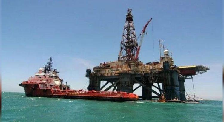 Marina investiga vertimiento de diésel en Puerto Isla del Carmen