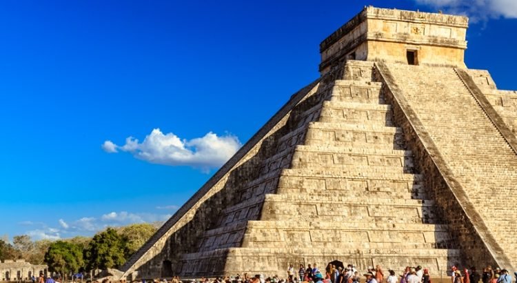 Registra Yucatán miles de visitas en sus sitios arqueológicos