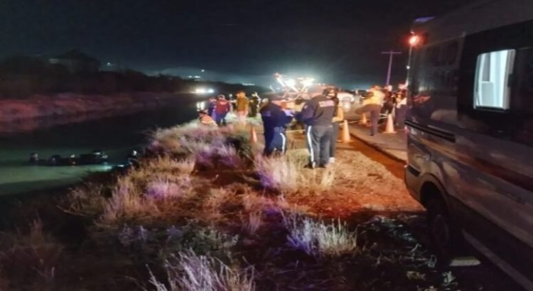 Fallecen 7 personas en canalazo en el Lateral 18, en Los Mochis
