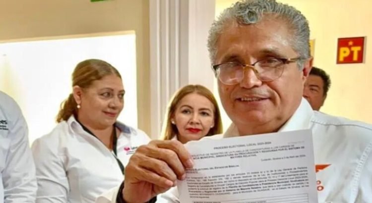 Gregorio Hernández se registra como candidato a la alcaldía de Guasave