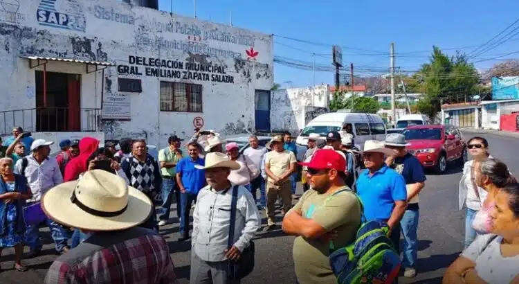 Campesinos exigen soluciones a CONAGUA en Cuernavaca