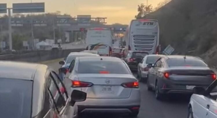 Caos en la Autopista del Sol
