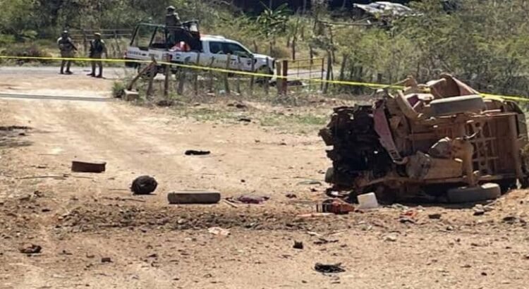 Explota mina y mata a seis militares en Michoacán
