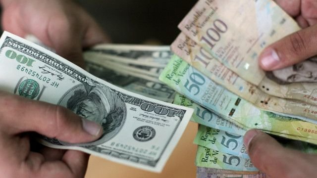160310200953_dolares_bolivares_getty_ps_640x360_getty_nocredit