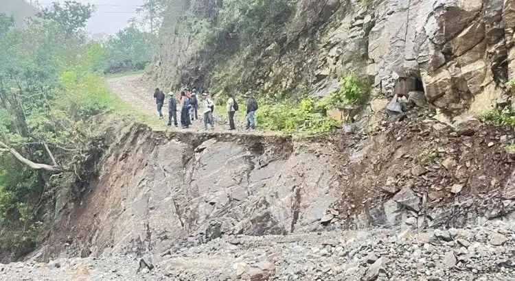 Huracán Erick deja incomunicadas a comunidades de la Sierra Sur de Oaxaca