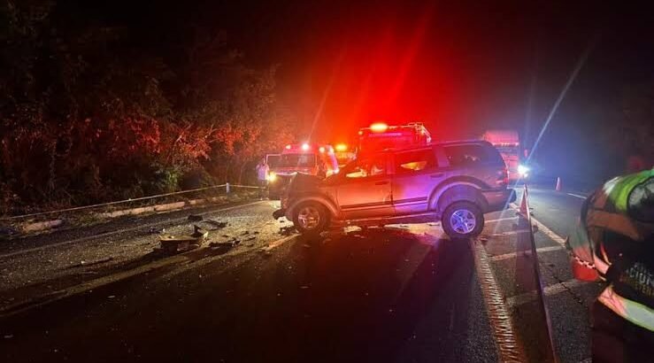 Cámaras captan al conductor huyendo tras embestir a familia en Tepic