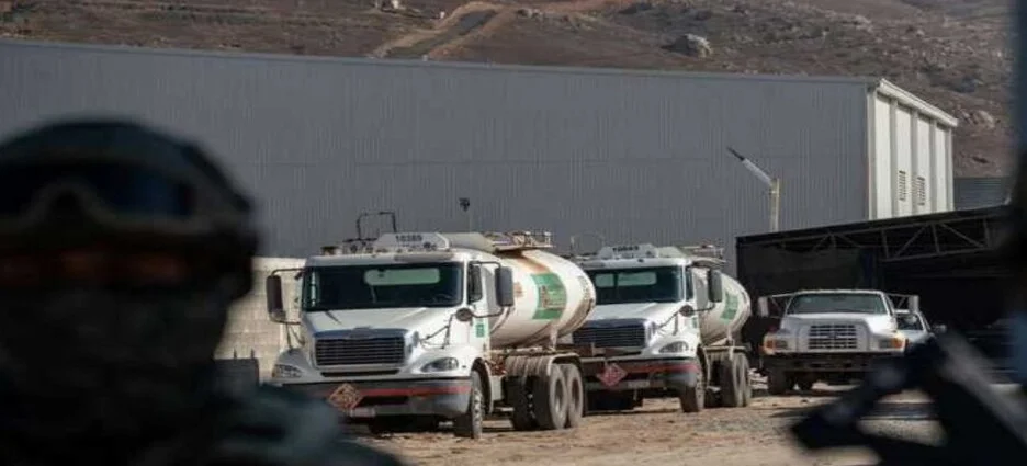 Decomisan 60 mil litros de “huachicol” en la libre Tijuana-Tecate