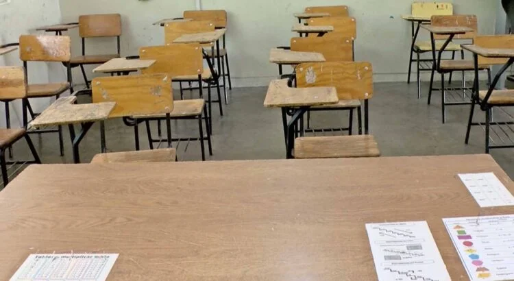 Padres de familia respaldan megapuente en Durango