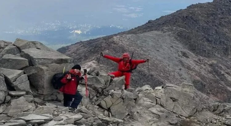 Buscan a senderista extraviado en zona montañosa de Michoacán