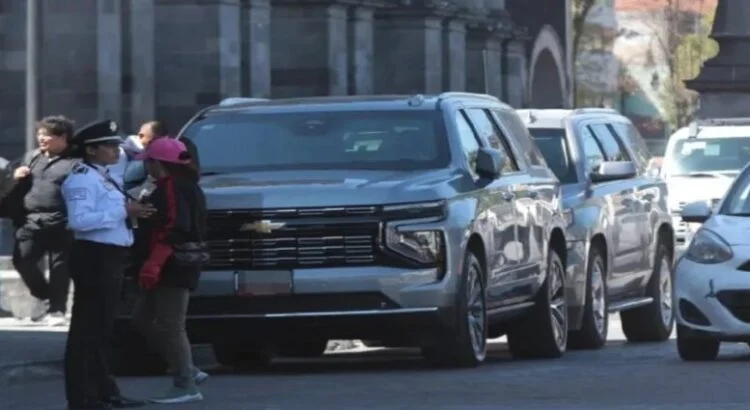 Proponen tarifa única para autos de lujo en Edomex