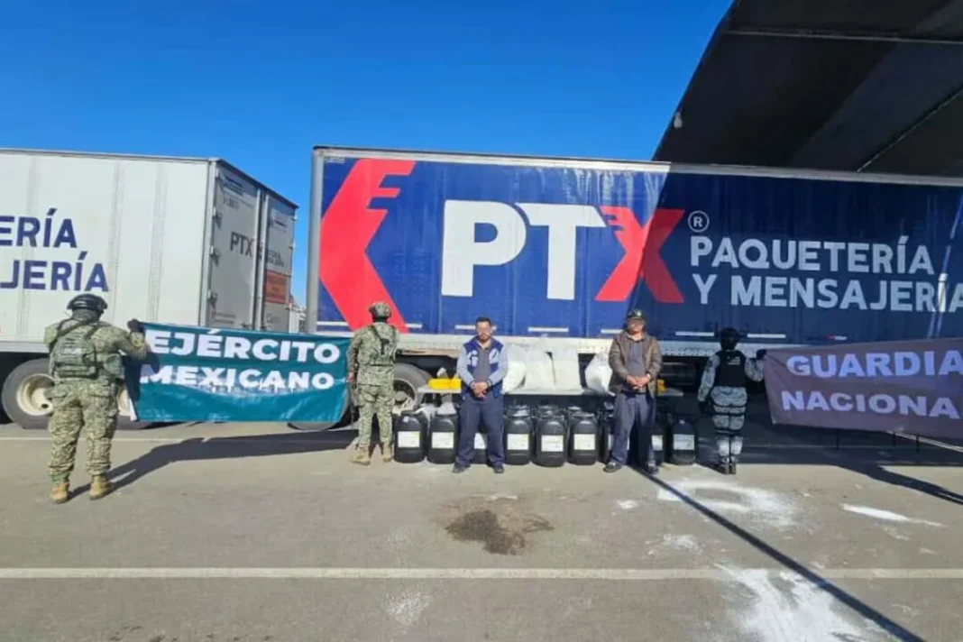 Aseguran 340 kilos de metanfetamina en tractocamión de empresa de paquetería