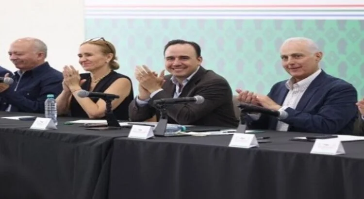 El gobernador del estado de Coahuila reconoce las labores de IMCO en La Laguna