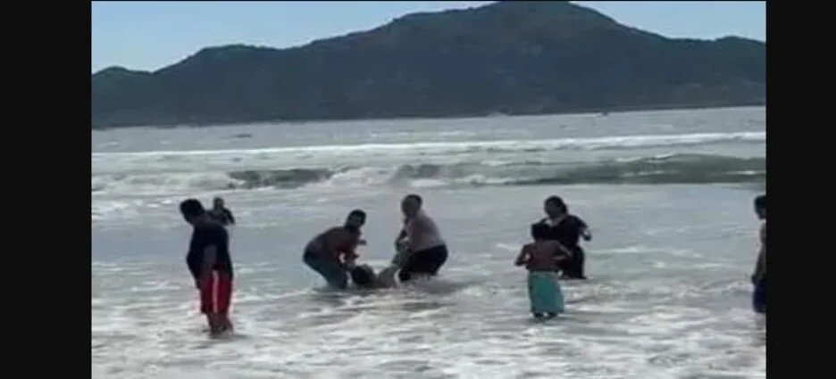 Muere turista canadiense tras ser rescatado de playas de Mazatlán