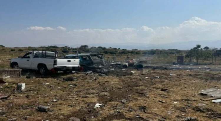 Un muerto y un herido, el saldo de la explosión de polvorín en Morelia