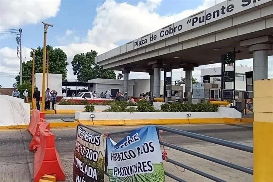 Bloqueos en cruces fronterizos pone en riesgo planes de corporativos