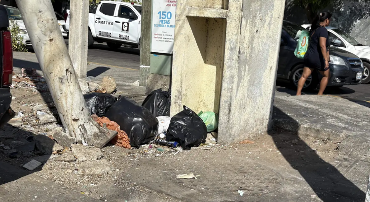 Denuncian la acumulación de basura en colonias