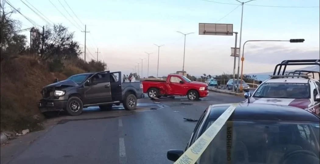 Enfrentamiento entre presuntos delincuentes en la autopista Puebla–Tehuacán