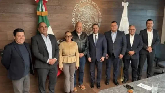 Se reunieron Gobernador y alcaldes de BCS con Omar García Harfuch