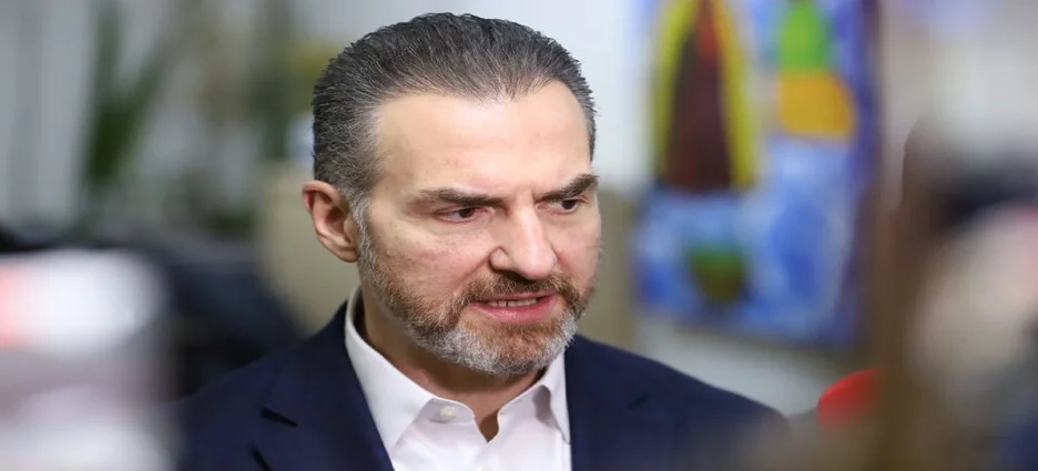 Adrián de la Garza pide replantear reparto de Presupuesto “El Estado se queda con el 80%”