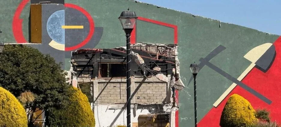 Congreso de Hidalgo destruye mural de artista hidalguense al demoler salón de plenos