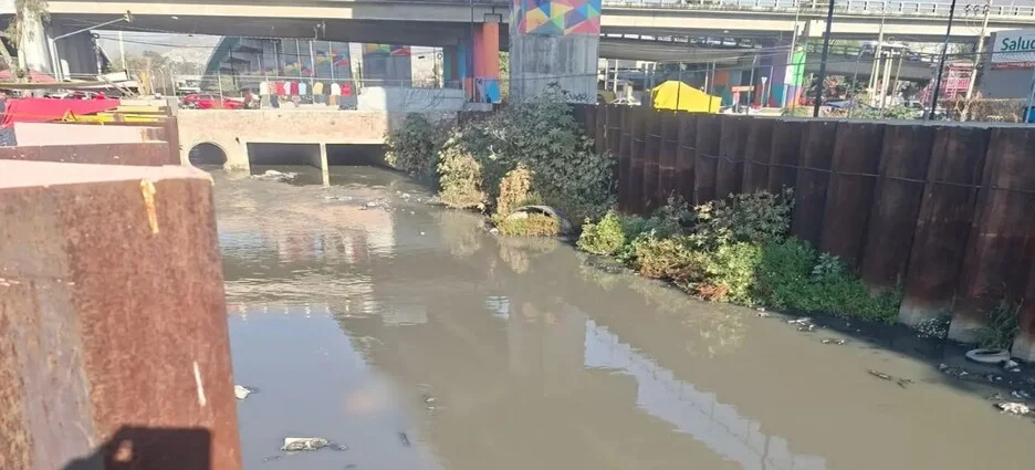 Encuentran cuerpo en el Río de los Remedios, en Ecatepec