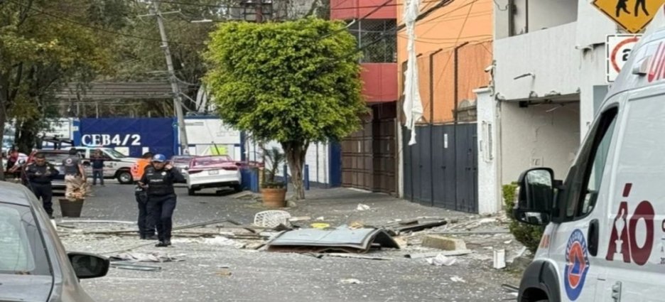 Fuerte explosión por acumulación de gas sacude una vivienda en la colonia Axotla de la CDMX