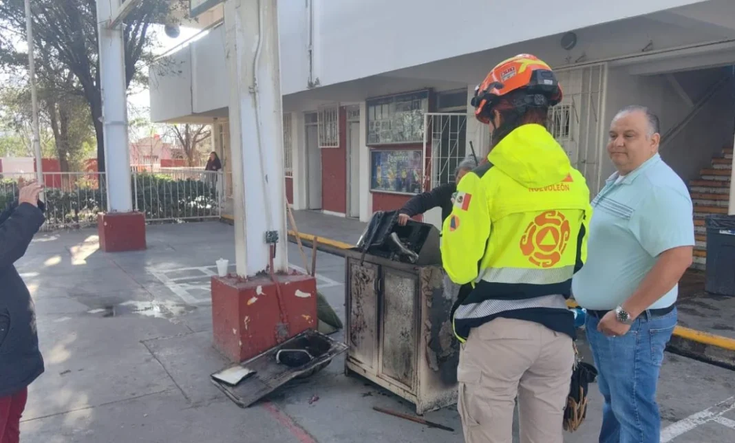 Incendio en primaria de Monterrey obliga a evacuar a 190 alumnos