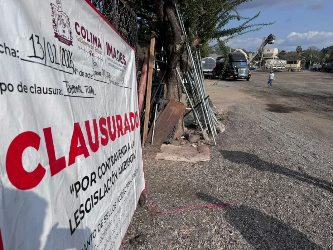 Suspenden operaciones de planta asfáltica en el sur de Colima tras denuncias vecinales