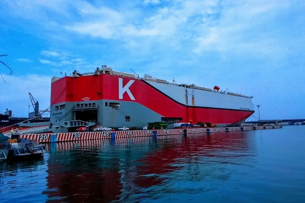Amanece cerrado el Puerto de Veracruz