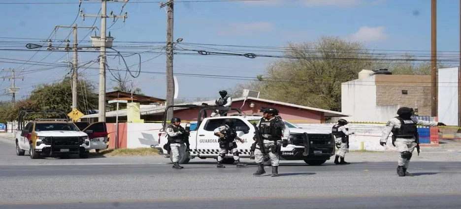 Evacúan a 150 personas en la CEDH de Nuevo León tras amenaza de posible artefacto explosivo