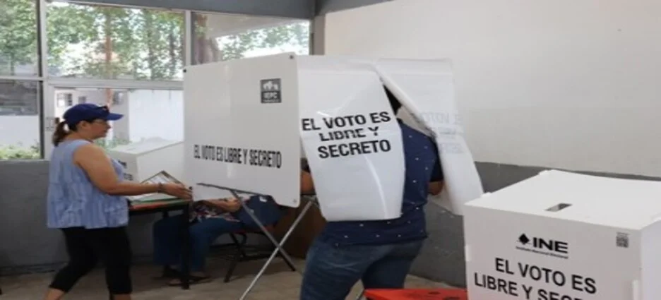 El INE confía en la lista de reserva para garantizar las casillas completas
