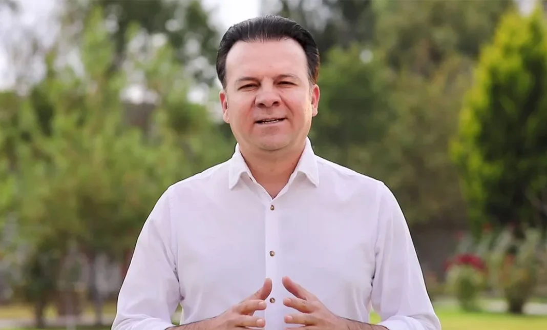 Señalan presuntas investigaciones de EU contra Esteban Villegas
