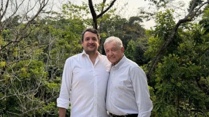 AMLO reaparece en una imagen publicada por su hijo “Andy” López Beltrán