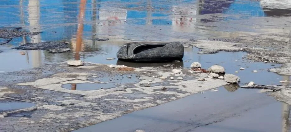 Aguas negras afectan viviendas en Pachuca