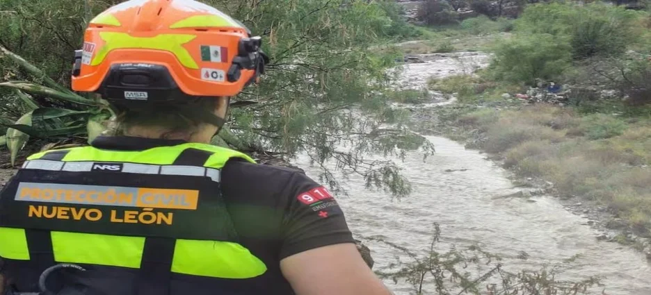 Fuertes lluvias generan inundaciones en Monterrey