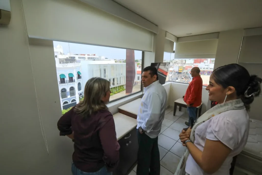 Presenta Javier May Villa Universitaria para apoyar a estudiantes de escasos recursos