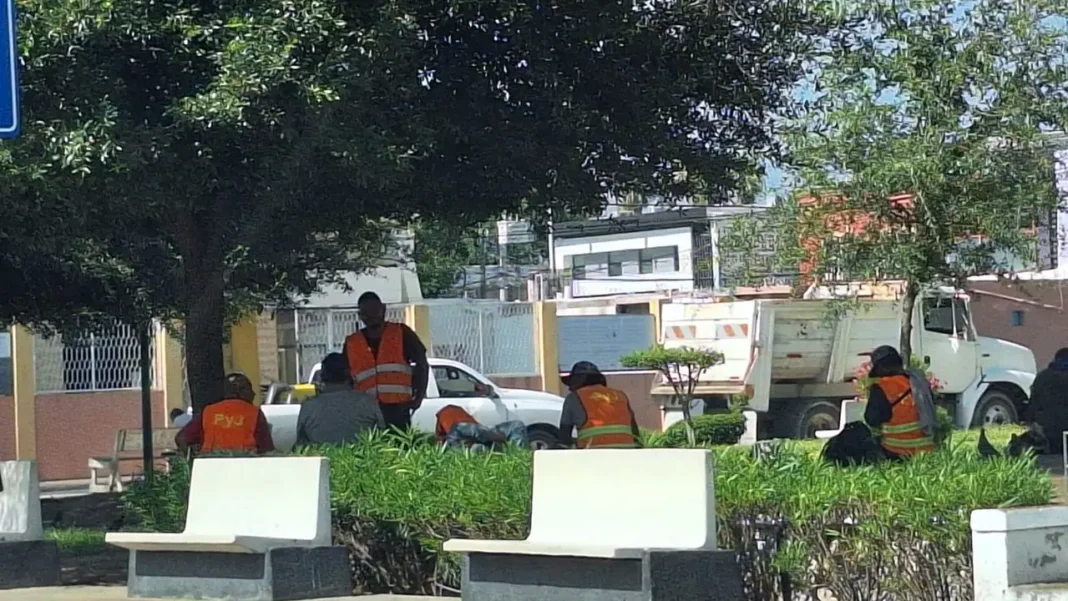 Calor extremo vacía calles de Nuevo Laredo